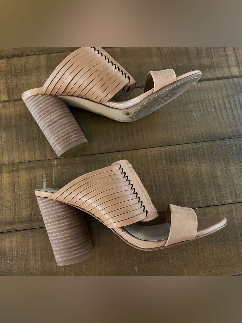 Vince Camuto Leather Heels size 7